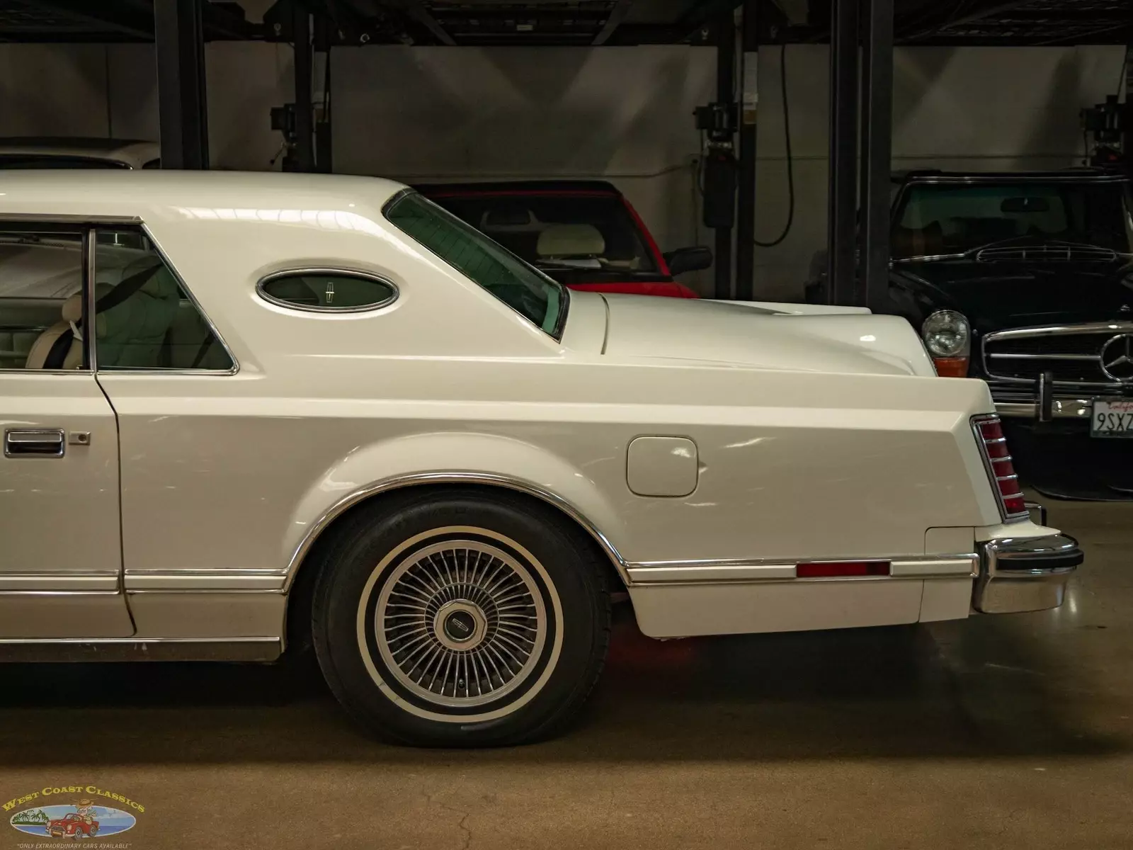 1977 Lincoln Continental 2 Door Coupe with 52K original miles - photo 7