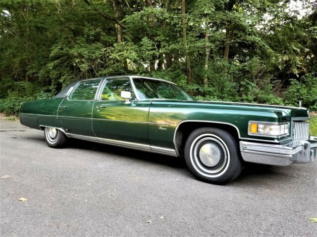 1975 Cadillac Fleetwood Brougham - photo 2