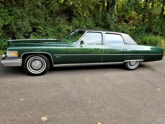 1975 Cadillac Fleetwood Brougham - photo 4