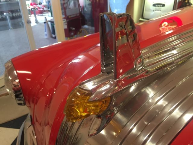 1953 Pontiac Chieftain Factory AC - rare! - photo 12