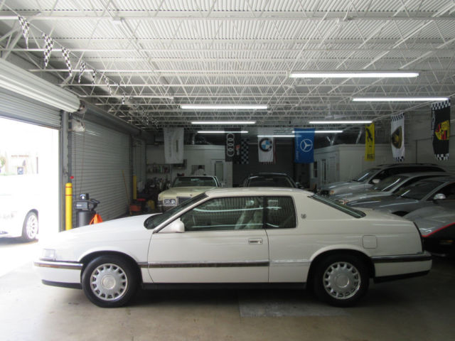 53000 ORIGINAL MILES $3000 BUYS, FLORIDA NONSMOKER DRIVES EXCELLEENT NEEDS TLC 1993 Cadillac Eldorado Base Coupe 2-Door