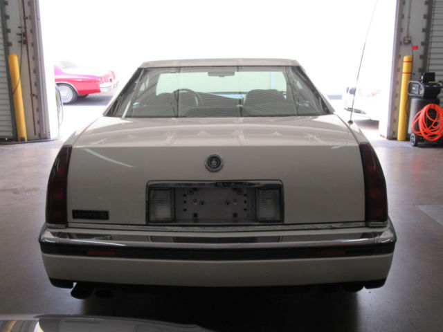 1993 Cadillac Eldorado Base Coupe 2-Door - photo 9