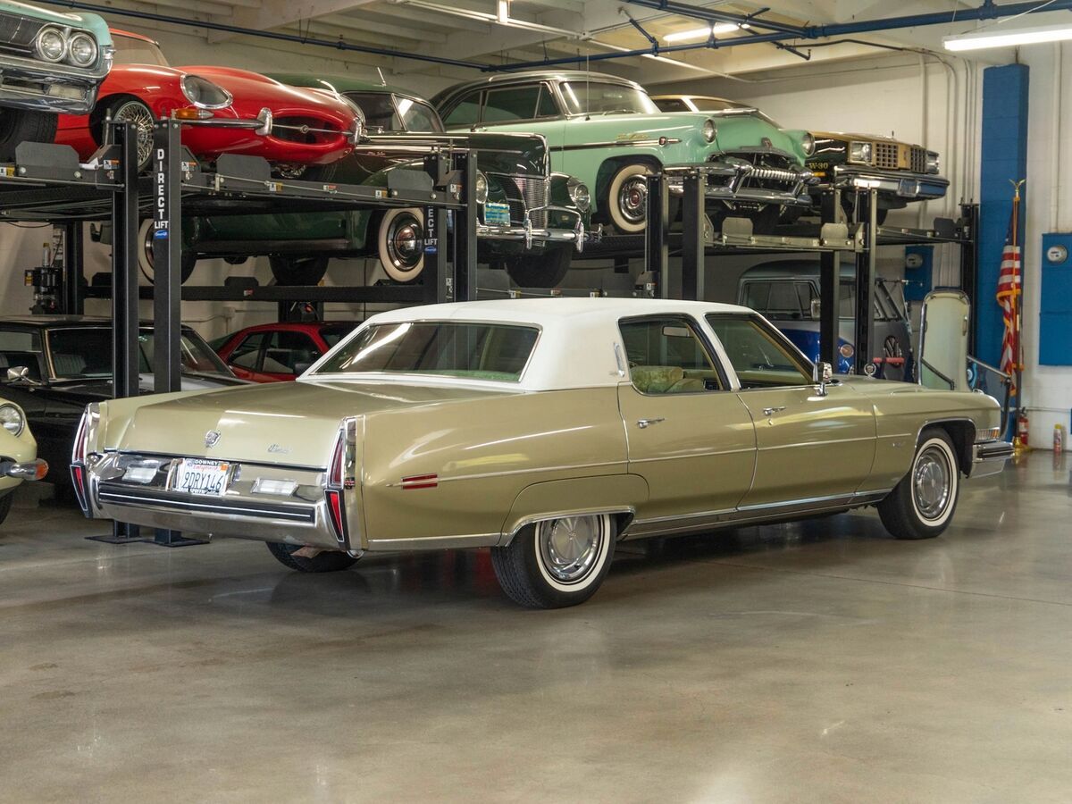 1973 Cadillac Fleetwood Brougham 472 V8 Sedan - photo 13