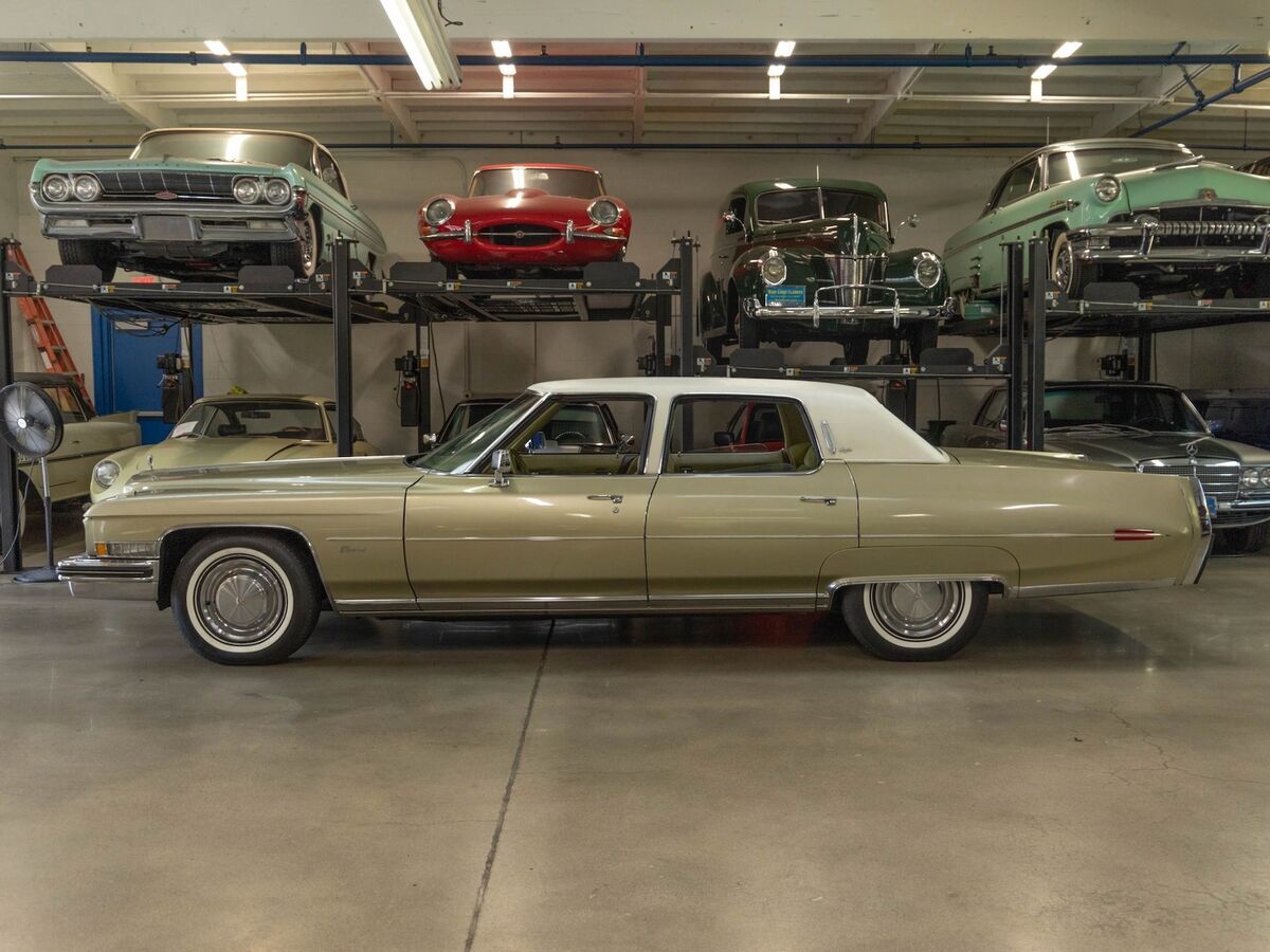 1973 Cadillac Fleetwood Brougham 472 V8 Sedan - photo 8