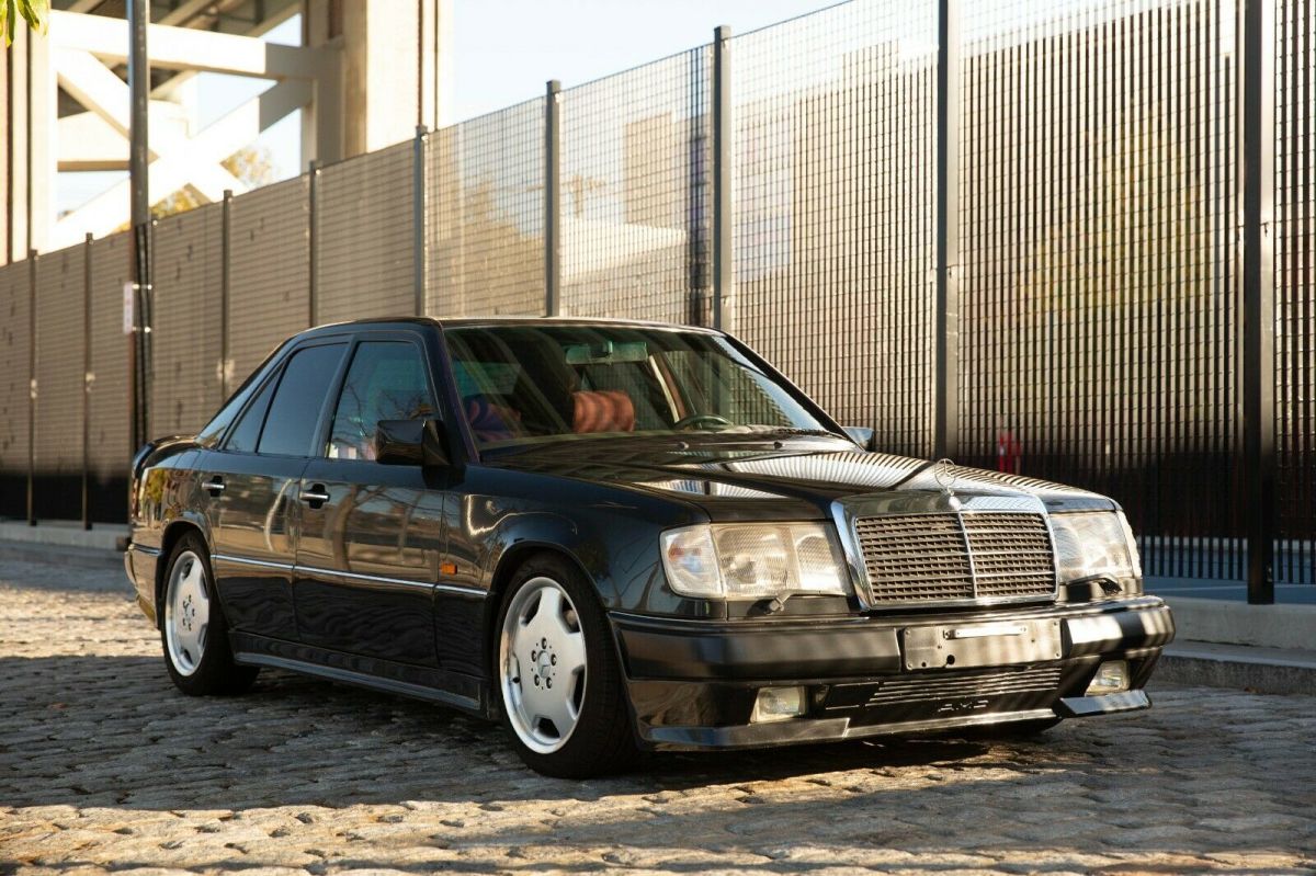53k-Mile Euro 1990 Mercedes-Benz 300E-24 1990 Mercedes-Benz E-Class 300