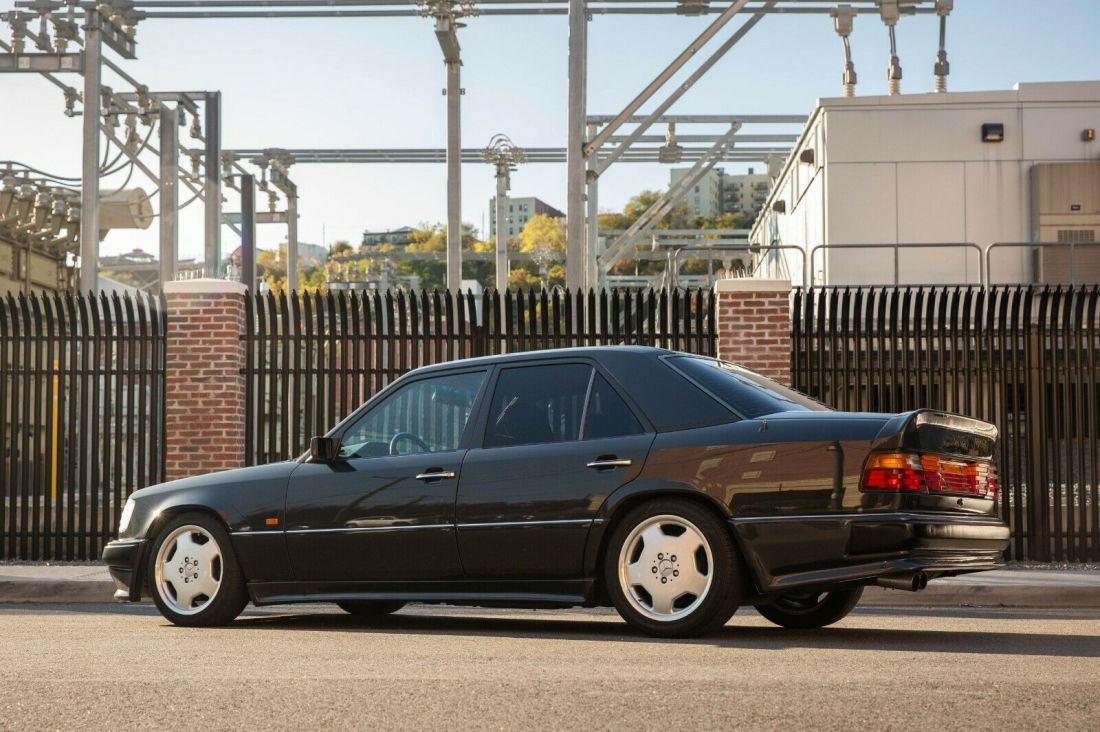 1990 Mercedes-Benz E-Class 300 - photo 7