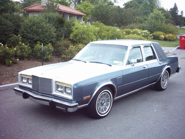 1987 Chrysler New Yorker FIFTH AVENUE - photo 2