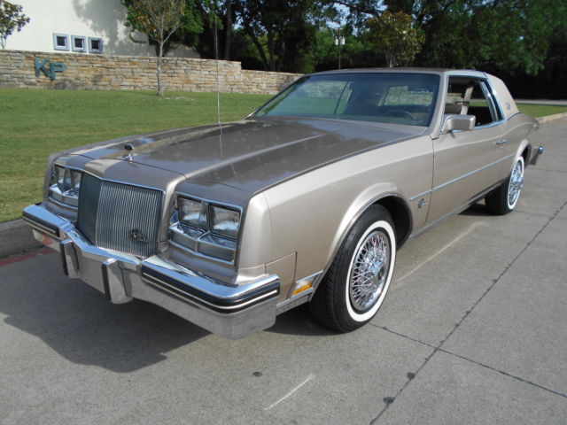 1985 Buick Riviera Luxury Coupe 2-Door - photo 6