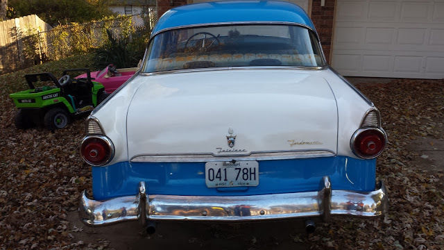 1955 Ford Fairlane - photo 2