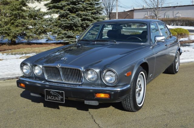 1987 Jaguar XJ6 4 door sedan - photo 4