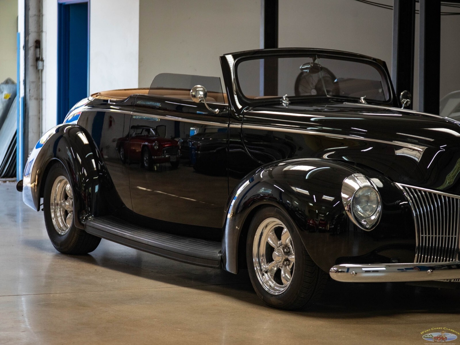 1940 Ford Deluxe Cabriolet Custom Street Rod - photo 12