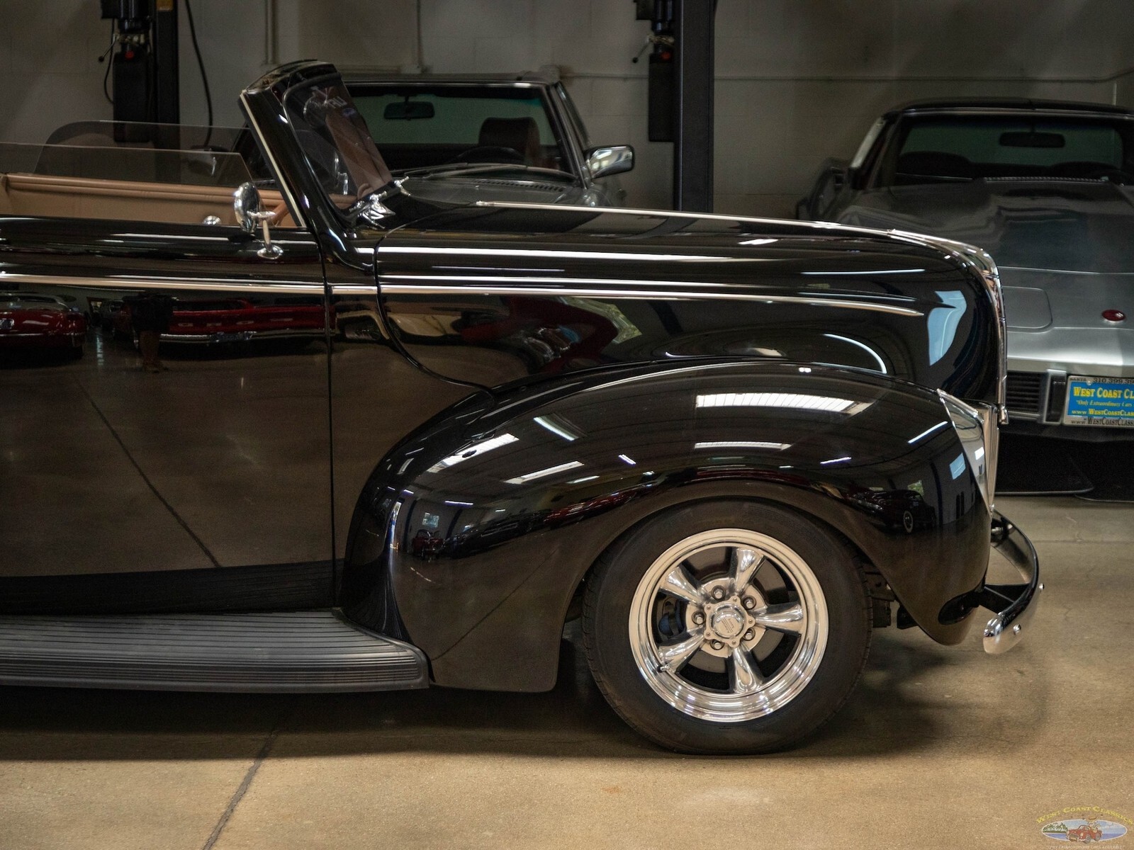 1940 Ford Deluxe Cabriolet Custom Street Rod - photo 4