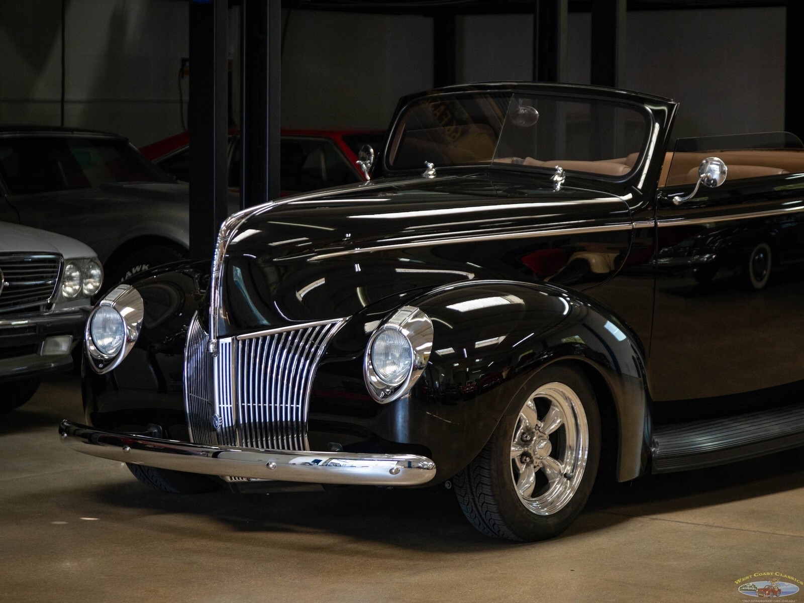 1940 Ford Deluxe Cabriolet Custom Street Rod - photo 9