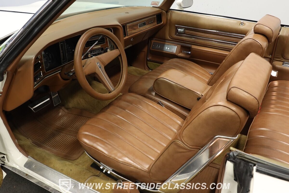 1975 Pontiac Grand Ville Brougham Convertible - photo 5