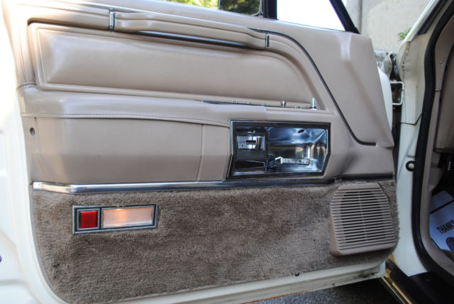 1989 Lincoln Town Car signature - photo 10
