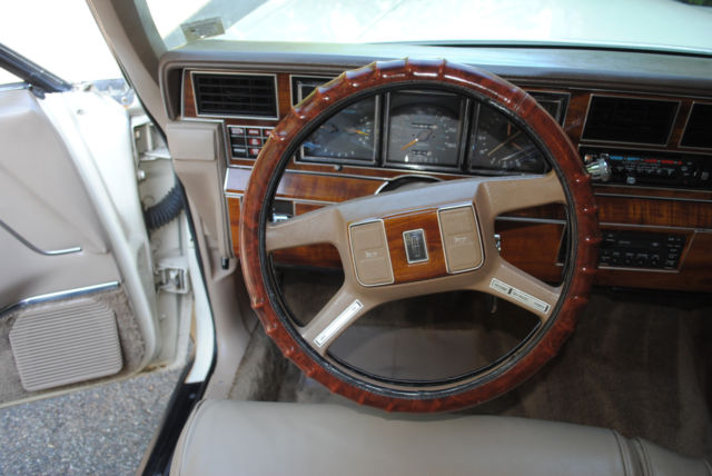 1989 Lincoln Town Car signature - photo 12