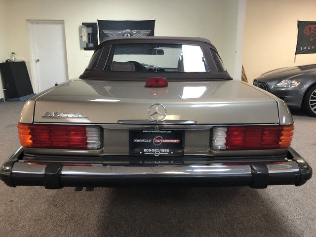 1987 Mercedes-Benz SL-Class Base Convertible 2-Door - photo 6