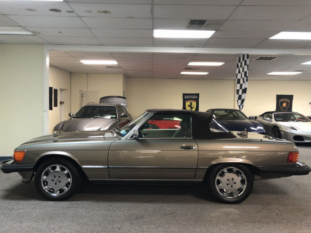 1987 Mercedes-Benz SL-Class Base Convertible 2-Door - photo 8