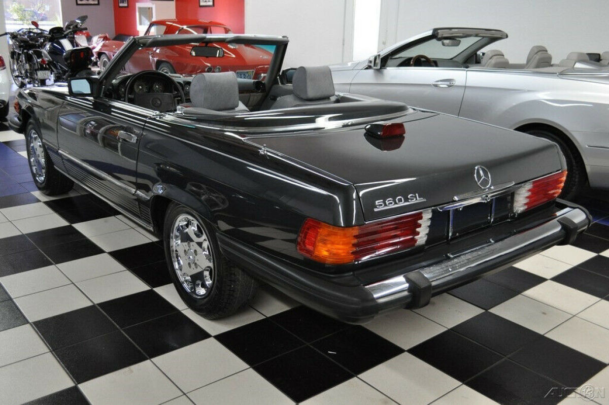 1986 Mercedes-Benz SL-Class 560SL 54K MILES - GORGEOUS COLOR - IMMACULATE - photo 9