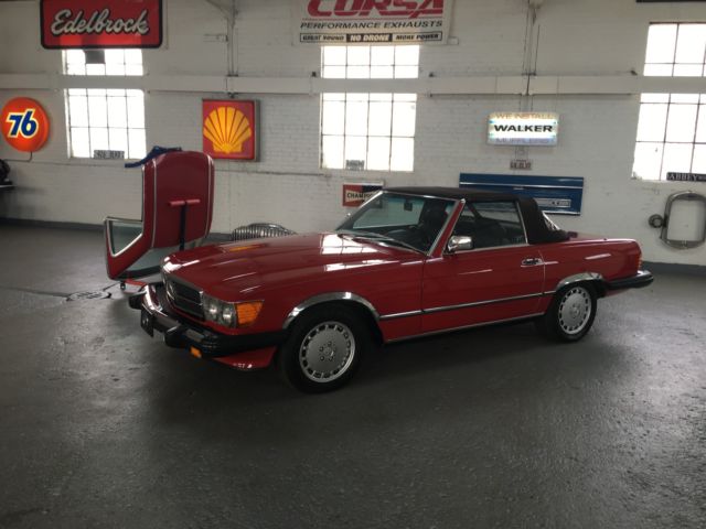 560 SL CONVERTIBLE SOFT TOP HARD TOP 2 DOOR ROADSTER 1986 Mercedes-Benz 500-Series 560SL