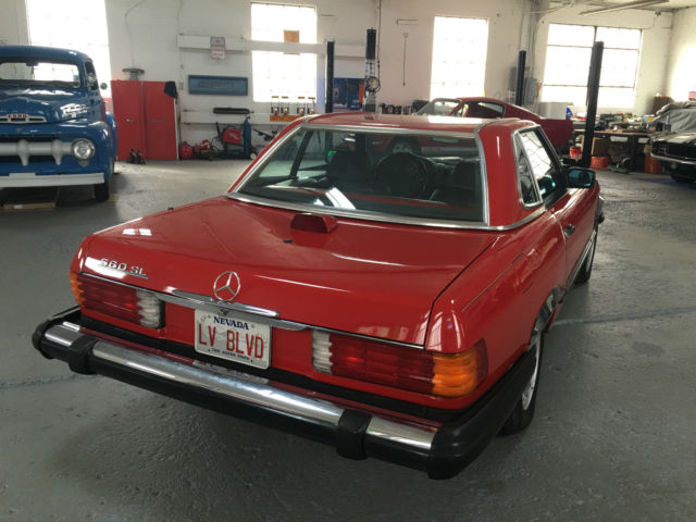 1986 Mercedes-Benz 500-Series 560SL - photo 12