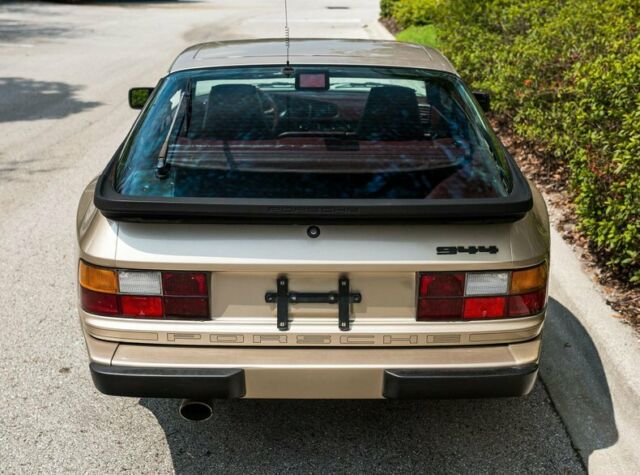 1986 Porsche 944 -- - photo 11