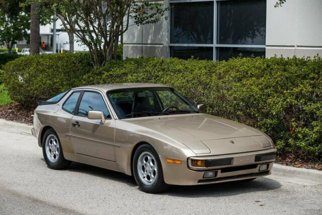 1986 Porsche 944 -- - photo 5