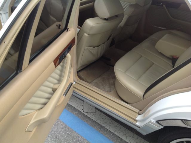 1991 Mercedes-Benz 500-Series Base Sedan 4-Door - photo 6