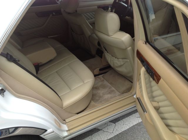 1991 Mercedes-Benz 500-Series Base Sedan 4-Door - photo 7