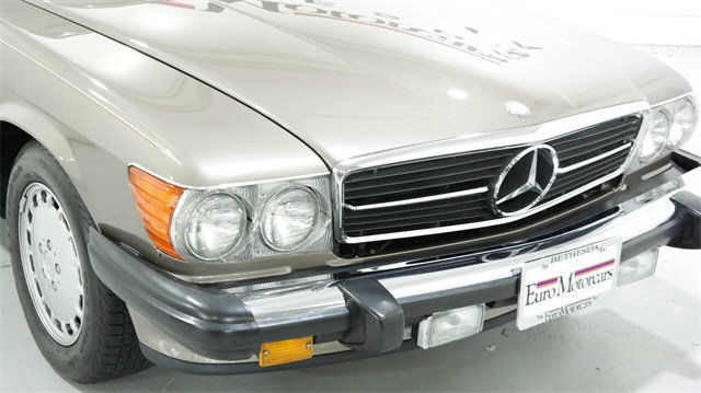 1989 Mercedes-Benz 500-Series 560SL - photo 3