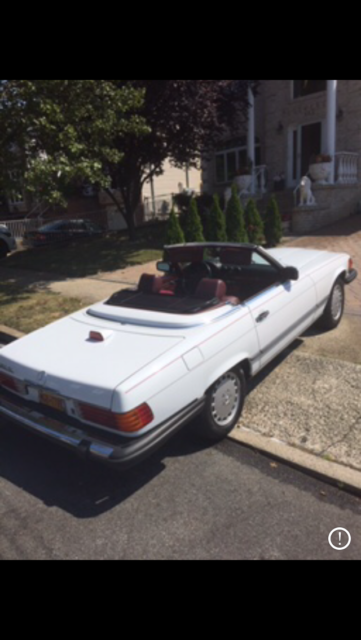 1987 Mercedes-Benz SL-Class 560SL