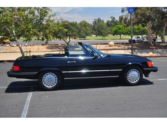 560SL Mercedes Benz 1986 9800 acutual miles 1986 Mercedes-Benz 500-Series