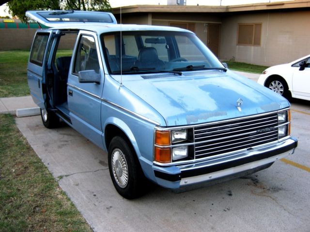 1984 Dodge Caravan SE - photo 3