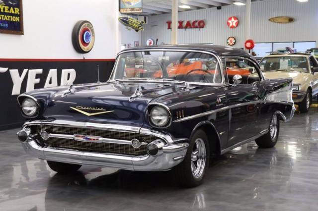 1957 Chevrolet Bel Air/150/210 Bel-Air hardtop - photo 3