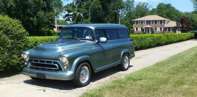 57 Chevrolet Suburban On A 2006 4x4 Tahoe Chassis. Watch Video To See In Action 1957 Chevrolet Suburban Carryall Concept