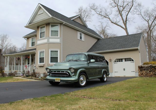 57 Chevrolet Suburban On A 2006 4x4 Z71 Tahoe Chassis/Drivetrain - Work Of Art 1957 Chevrolet Suburban Carryall Concept