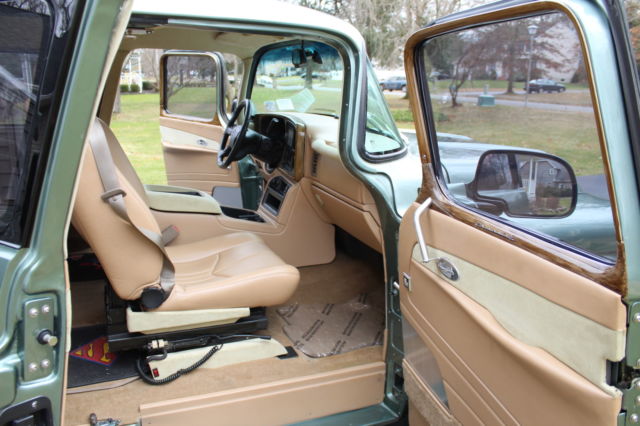 1957 Chevrolet Suburban Carryall Concept - photo 11