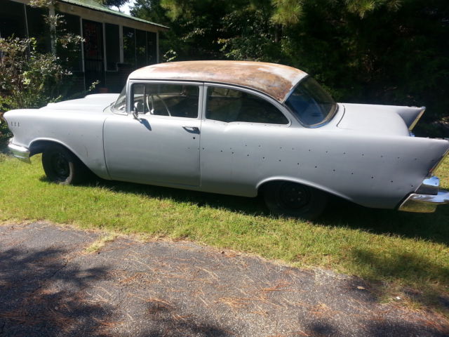 57 CHEVY 210 2 DOOR POST SEDAN runs & drives great drivetrain completely redone 1957 Chevrolet Bel Air/150/210 2 DR SEDAN