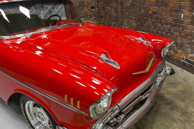 1957 Chevrolet Bel Air/150/210 Bel Air Sport Coupe 450 HP Restomod Red Tan - photo 10