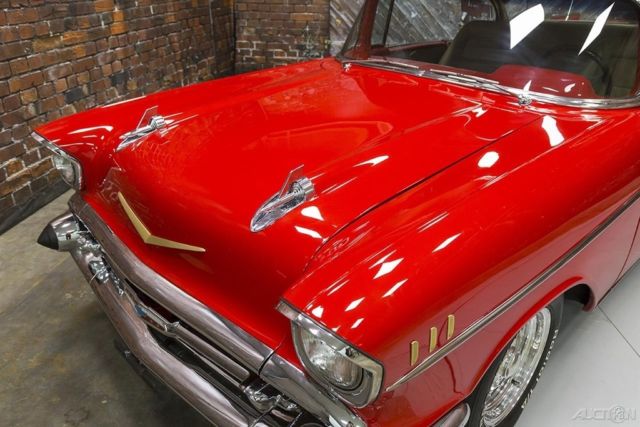 1957 Chevrolet Bel Air/150/210 Bel Air Sport Coupe 450 HP Restomod Red Tan - photo 4