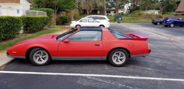 5.7 LITER T-TOPS LOW MILES 1989 Pontiac Firebird Formula
