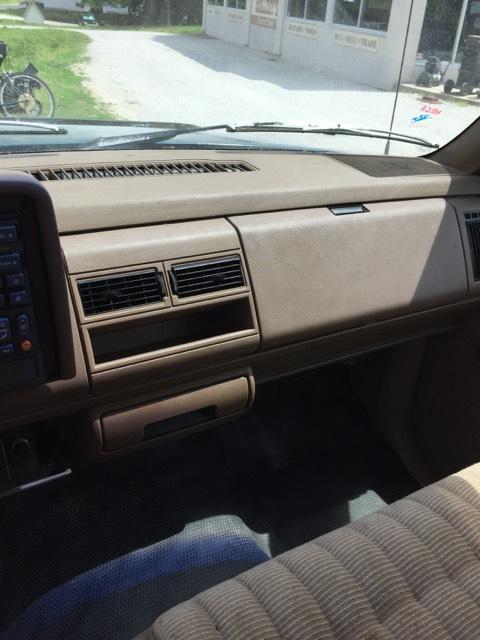 1994 Chevrolet Suburban - photo 11