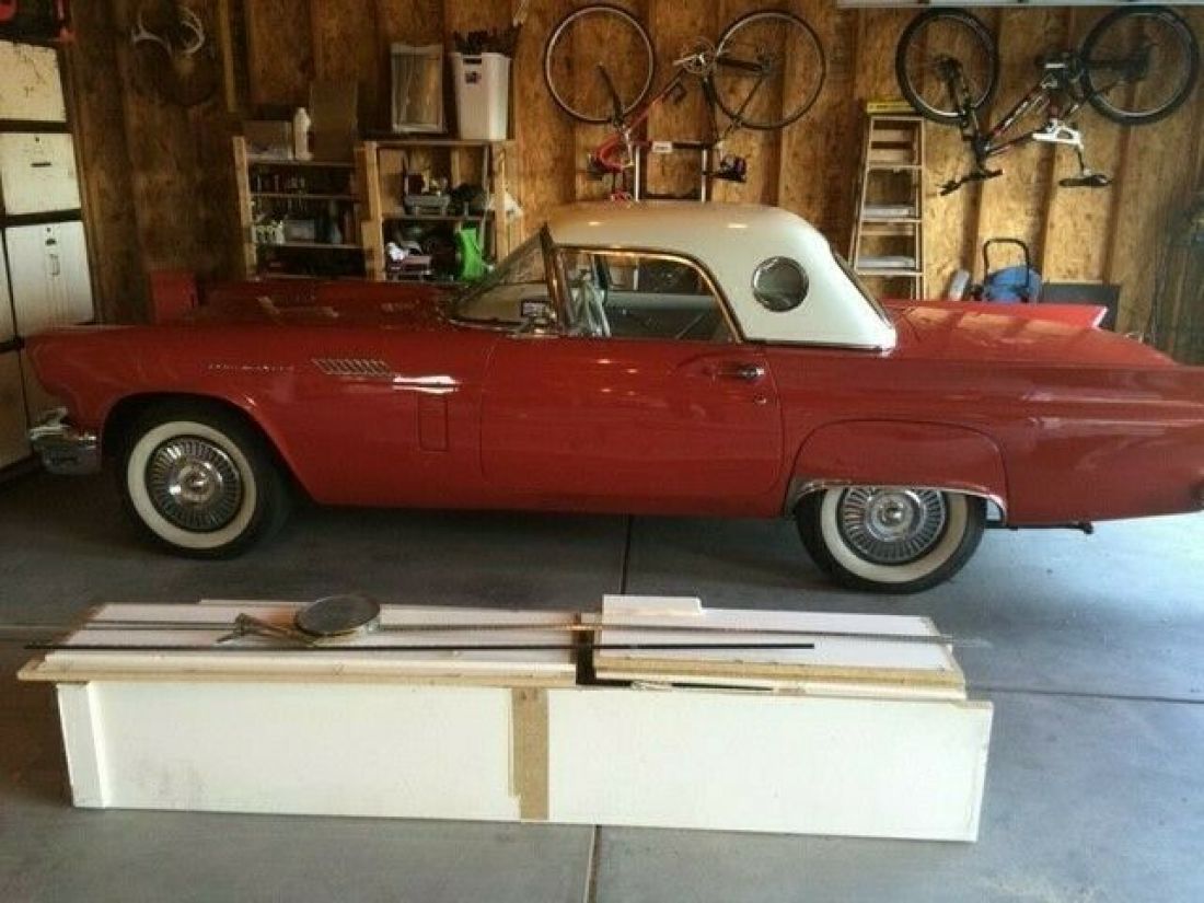 1957 Ford Thunderbird - photo 2