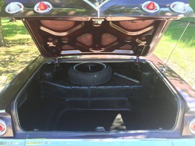 1961 Chevrolet Impala SPORT SEDAN - photo 12