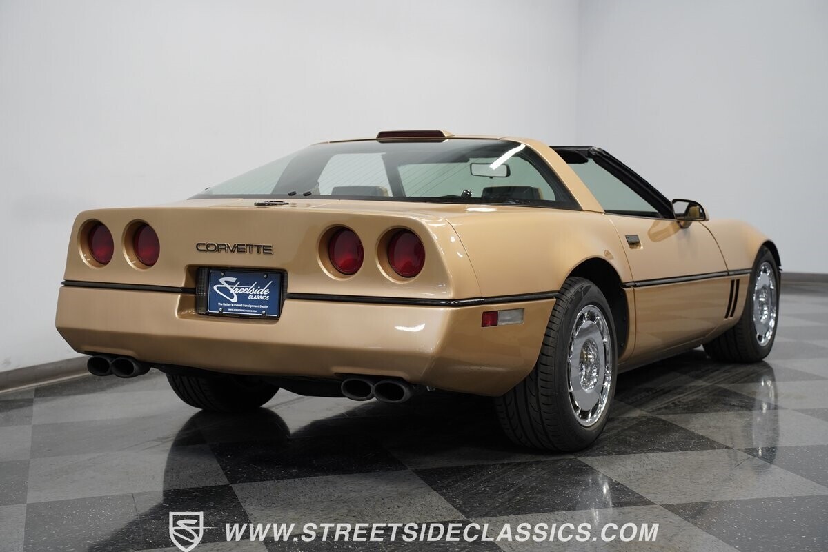 1987 Chevrolet Corvette - photo 13