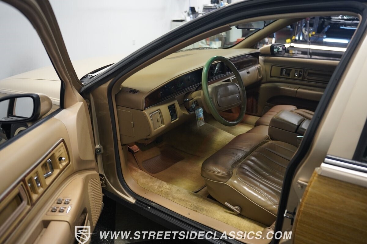 1993 Buick Roadmaster Estate Wagon - photo 5