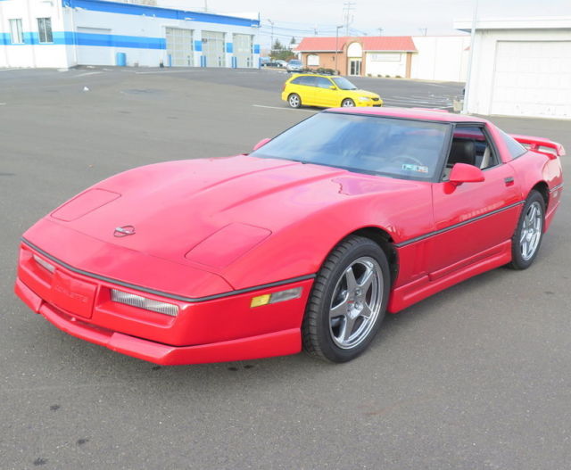 1989 Chevrolet Corvette Base Hatchback 2-Door - photo 10