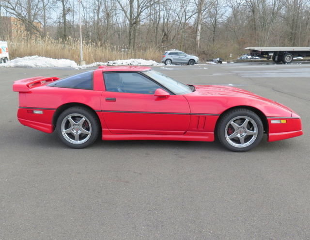 1989 Chevrolet Corvette Base Hatchback 2-Door - photo 13