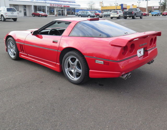 1989 Chevrolet Corvette Base Hatchback 2-Door - photo 7