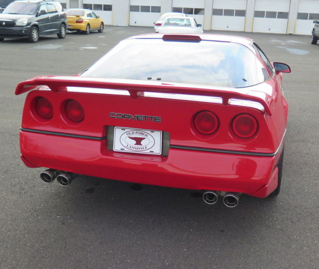 1989 Chevrolet Corvette Base Hatchback 2-Door - photo 9